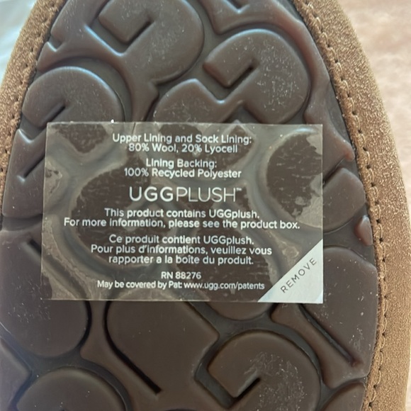 UGG women’s Brown Suede Loafers - Picture 8 of 17